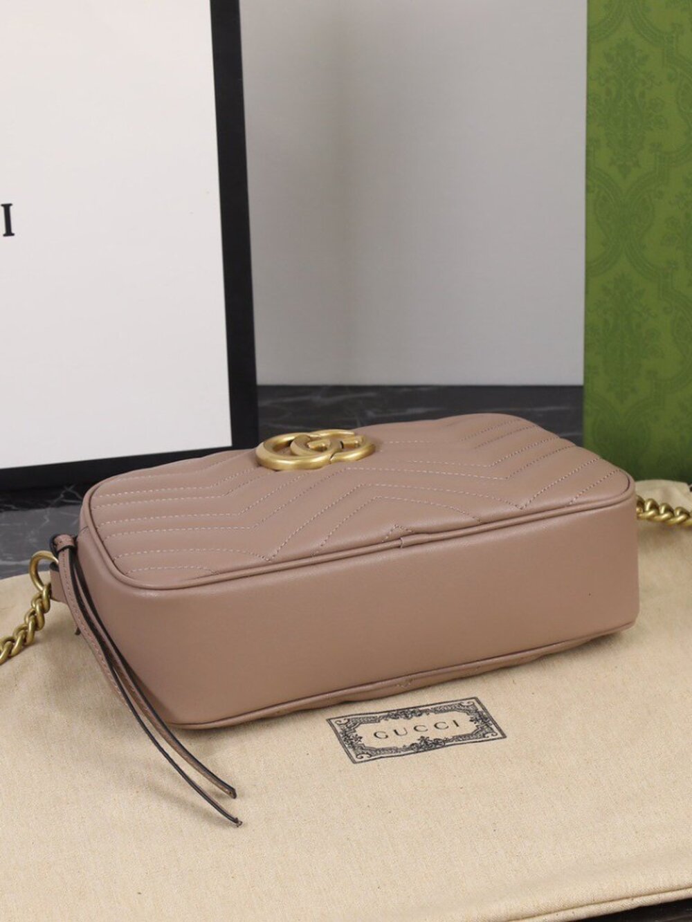 GUCCI Marmont Matelasse Shoulder Bag Dusty Pink - Picture 4 of 8